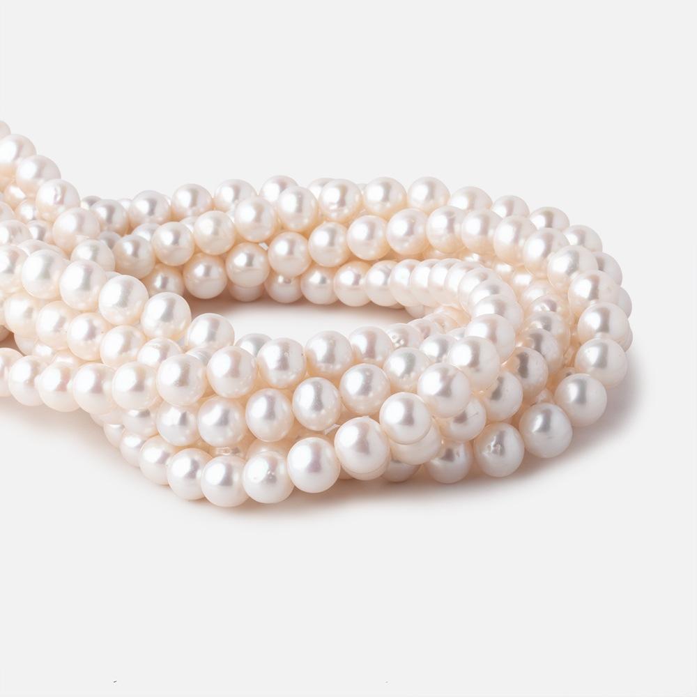 9-9.5mm Off White Off Round Freshwater Pearls 16 inch 47 pieces AA