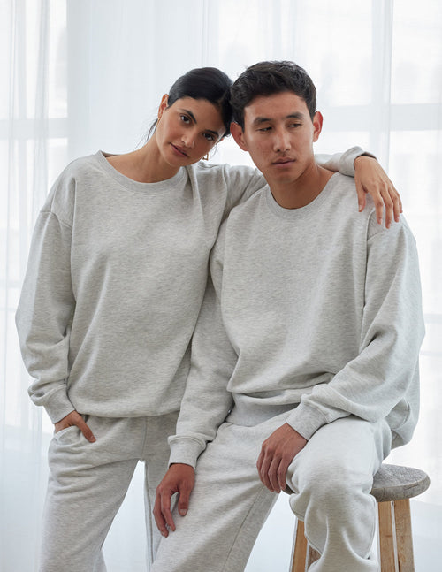 Basics Cloud Grey Unisex Rundhals-Sweatshirt